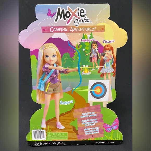 Moxie Girlz Camping Adventurez Archery Champion Doll ~ Avery Brand NEW - Picture 4 of 8